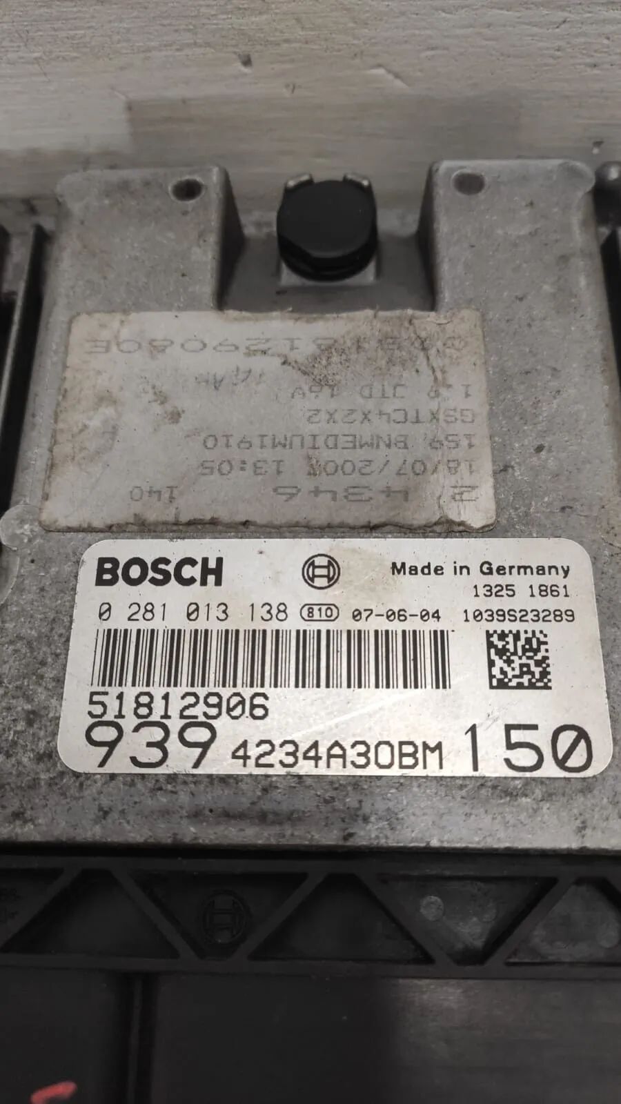 ALFA ROMEO ECU MOTORSTEUERGERÄT STEUERGERÄT 0281013138 51812906 BOSCH