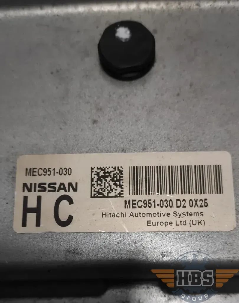 NISSAN QASHQAI ECU MOTORSTEUERGERÄT STEUERGERÄT MEC951-030 D2 0X25